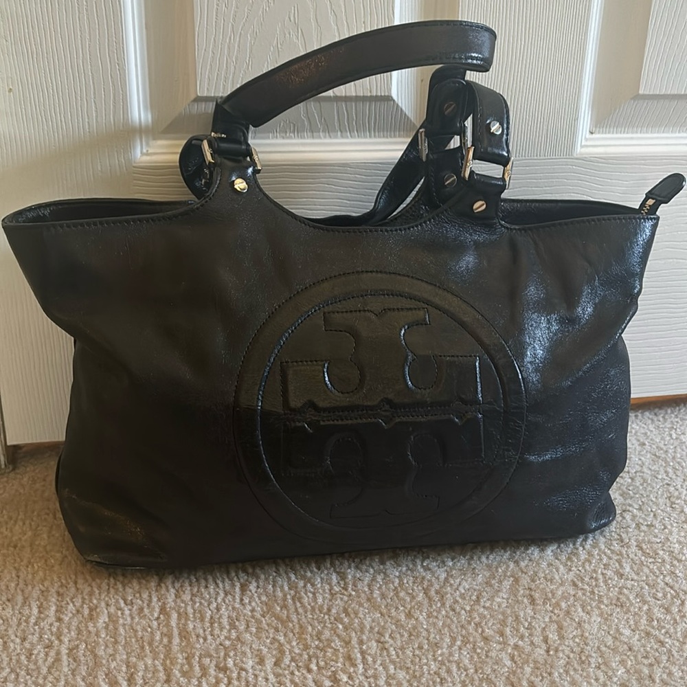 Tory Burch black leather shoulder bag, great condition